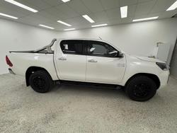 2020 Toyota Hilux SR5 GUN126R 4X4 Dual Range White