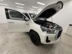 2020 Toyota Hilux SR5 GUN126R 4X4 Dual Range White