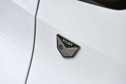 2021 MG ZST Essence
