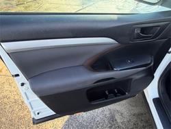 2017 TOYOTA KLUGER GX (4x2)