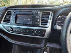 2017 TOYOTA KLUGER GX (4x2)
