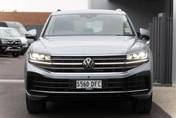 2025 Volkswagen Touareg 170TDI
