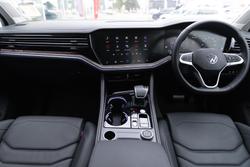 2025 Volkswagen Touareg 170TDI