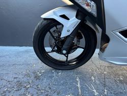 2024 Kawasaki NINJA 400 WHITE