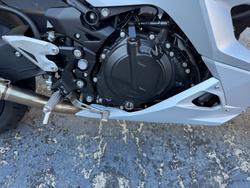 2024 Kawasaki NINJA 400 WHITE