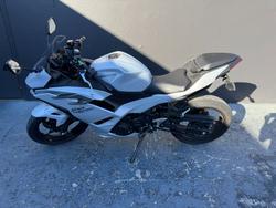 2024 Kawasaki NINJA 400 WHITE