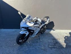 2024 Kawasaki NINJA 400 WHITE