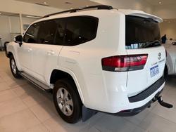 2024 Toyota LANDCRUISER LC300 3.3L V6 DSL GXL 7 Seats