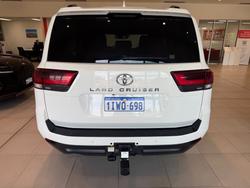 2024 Toyota LANDCRUISER LC300 3.3L V6 DSL GXL 7 Seats