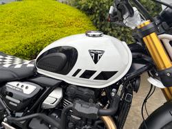 2025 Triumph SCRAMBLER 400 X