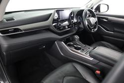 2022 Toyota Kluger Grande