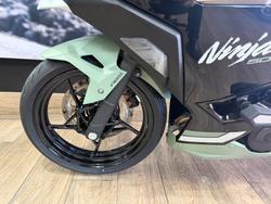 2026 Kawasaki NINJA 500 SE (LAMS) WHITE
