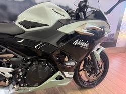 2026 Kawasaki NINJA 500 SE (LAMS) WHITE