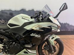 2026 Kawasaki NINJA 500 SE (LAMS) WHITE