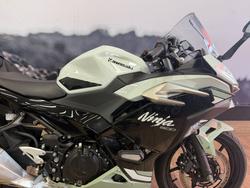 2026 Kawasaki NINJA 500 SE (LAMS) WHITE
