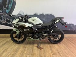 2026 Kawasaki NINJA 500 SE (LAMS) WHITE