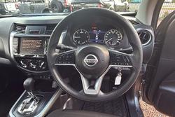 2021 Nissan Navara SL