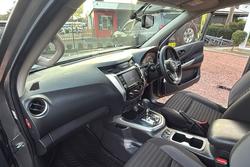 2021 Nissan Navara SL