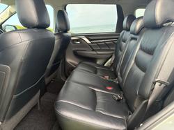 2016 Mitsubishi Pajero Sport Exceed