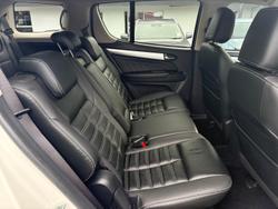 2018 Isuzu MU-X LS-T