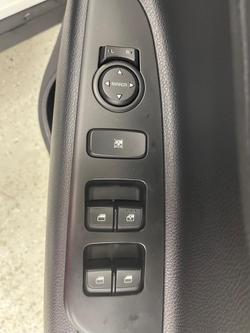 2023 Kia Stonic S YB MY23 Clear White