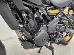 2026 Royal Enfield HIMALAYAN 450 Black