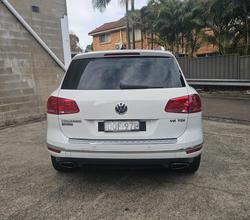 2017 Volkswagen Touareg 150TDI Element 7P MY18 Four Wheel Drive Pure White