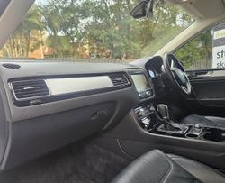 2017 Volkswagen Touareg 150TDI Element 7P MY18 Four Wheel Drive Pure White