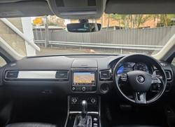 2017 Volkswagen Touareg 150TDI Element 7P MY18 Four Wheel Drive Pure White