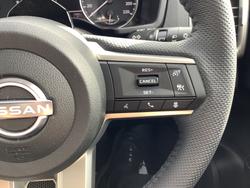2026 Nissan Navara ST-X