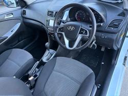 2013 Hyundai Accent Active