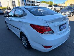 2013 Hyundai Accent Active