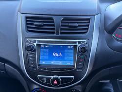 2013 Hyundai Accent Active