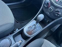 2013 Hyundai Accent Active