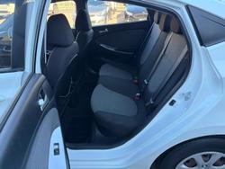 2013 Hyundai Accent Active