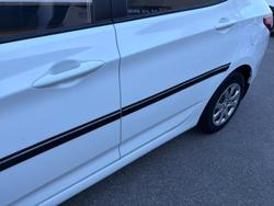 2013 Hyundai Accent Active