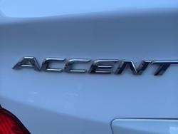 2013 Hyundai Accent Active