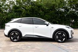 2024 Deepal S07