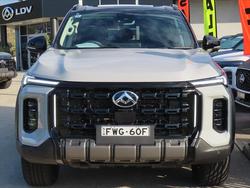 2025 LDV D90 Executive