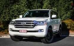 2017 Toyota Landcruiser VX