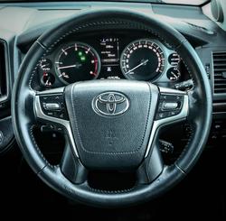 2017 Toyota Landcruiser VX