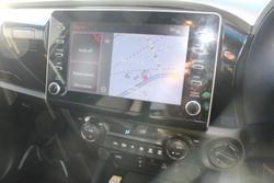 2025 Toyota Hilux SR5 48V