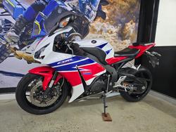 2015 Honda CBR1000RR (FIREBLADE) WHITE