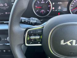 2023 Kia Carnival S
