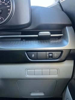 2023 Kia Carnival S