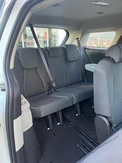 2023 Kia Carnival S