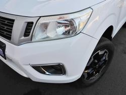 2017 Nissan Navara DX