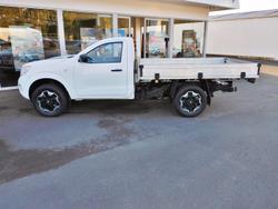 2017 Nissan Navara DX