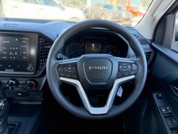 2026 Isuzu D-MAX SX High Ride