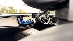 2025 Mercedes-Benz E-Class E200